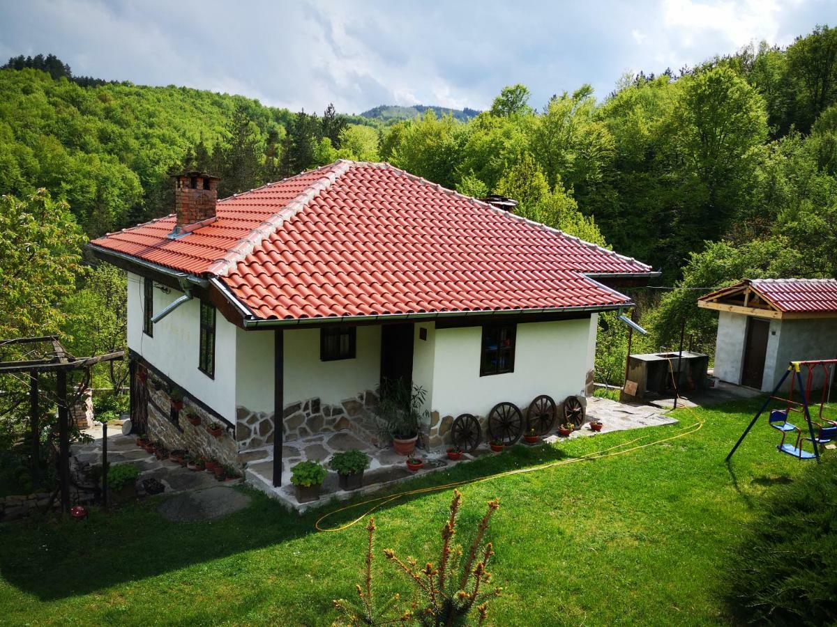 Къща За Гости Ножери Tryavna Exterior photo